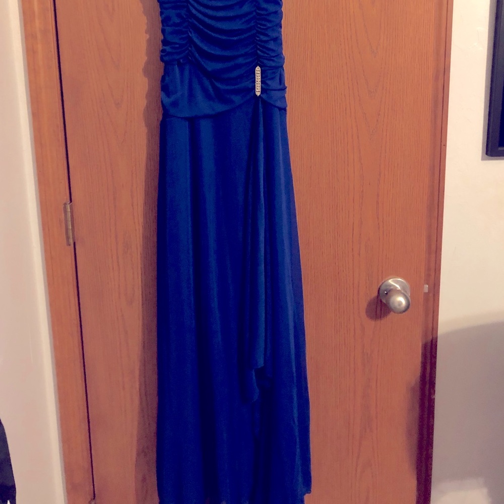 Formal Dress - Picture 4 of 4